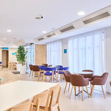 Hotel Ahoi! Urban 3*